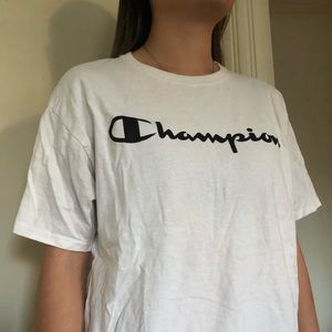 🌼 Champion T-shirt 🌼